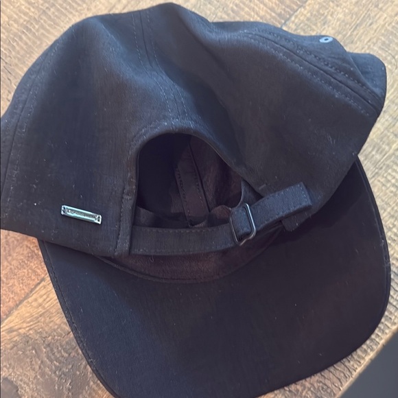 lululemon athletica Black Hat - Picture 4 of 4